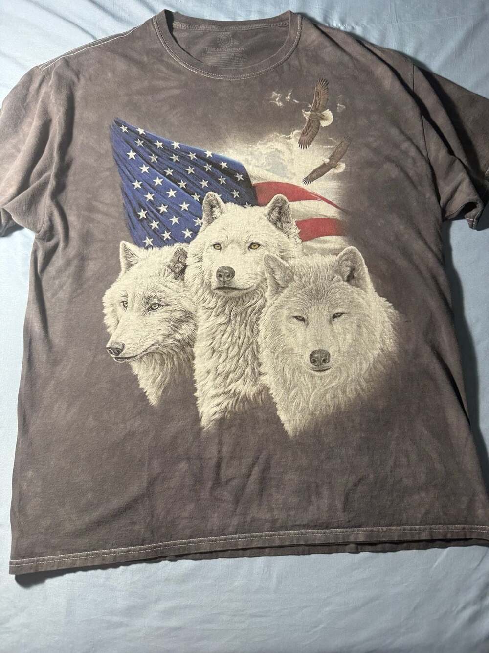 The Mountain Patriotic Wolves T-Shirt
